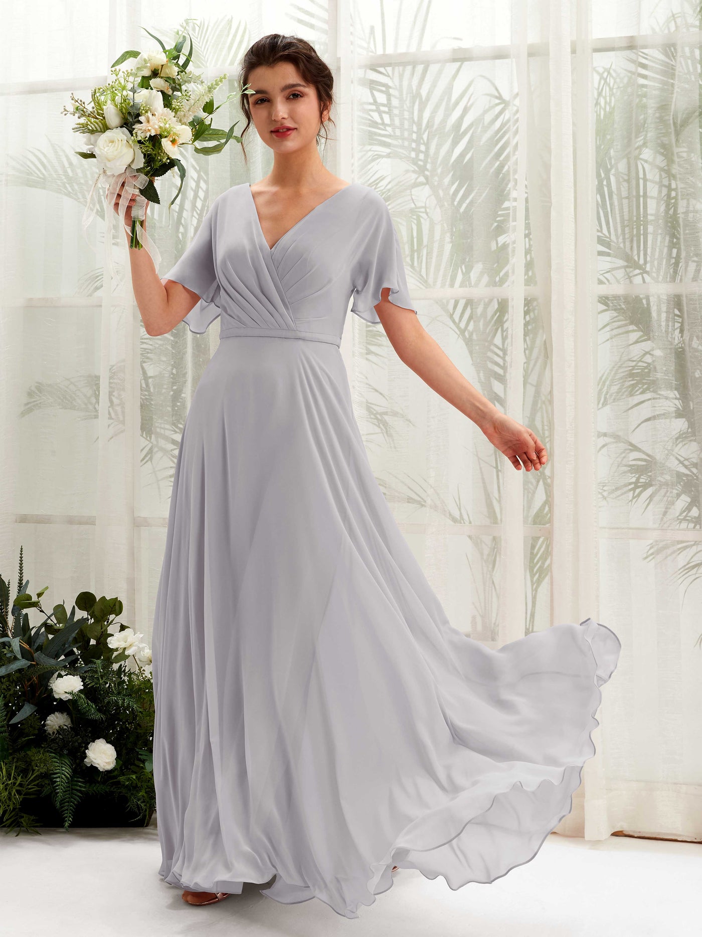 Carlyna Robe trapèze Col V Encolure croisée Manches papillon Longueur ras du sol Robes de demoiselle d'honneur Gris Boussole #couleur_gris-boussole