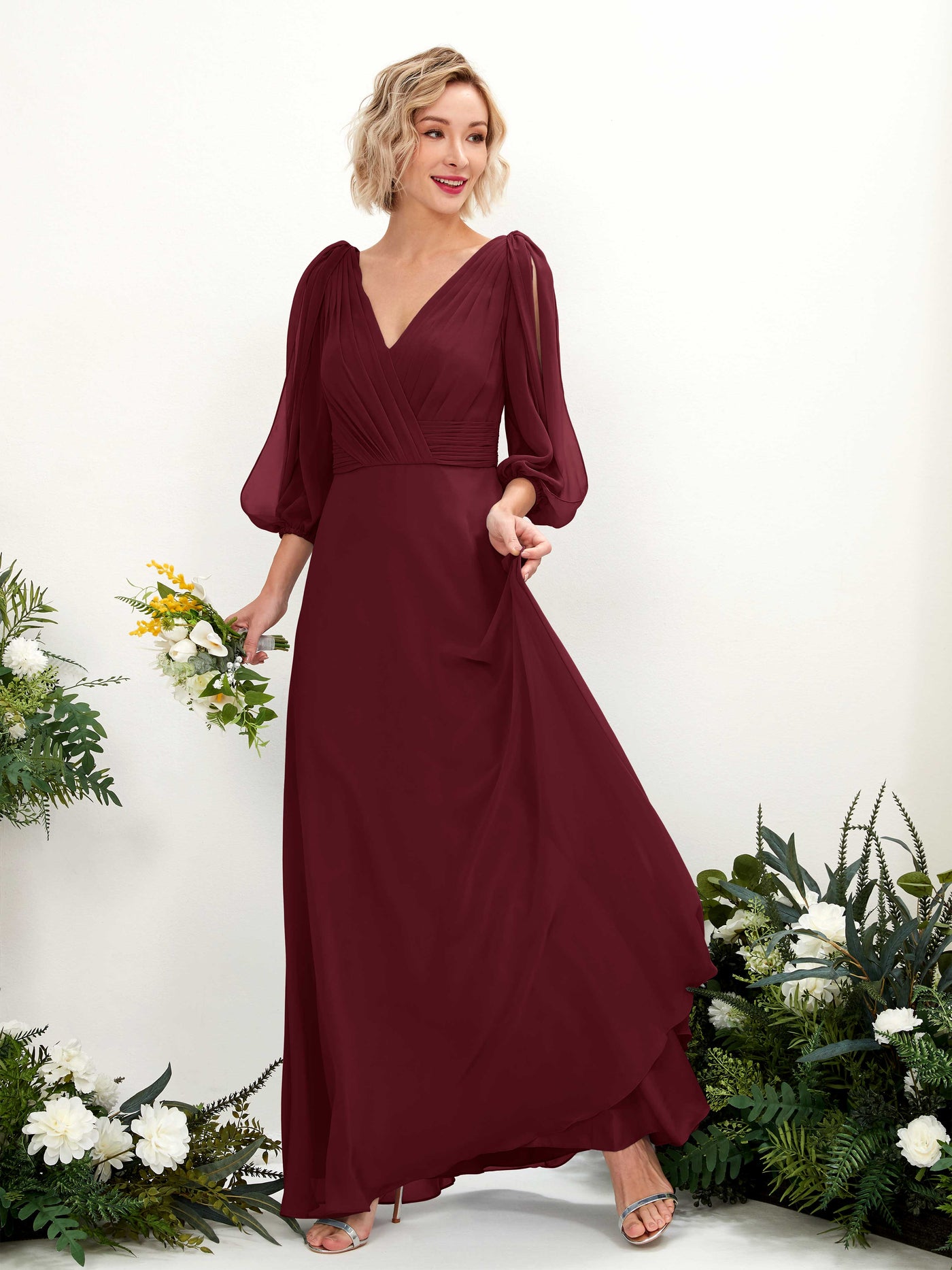 Carlyna Robe Trapèze Col V Encolure croisée Manches trois-quarts Longueur ras du sol Robes de demoiselle d'honneur Bordeaux #couleur_bordeaux