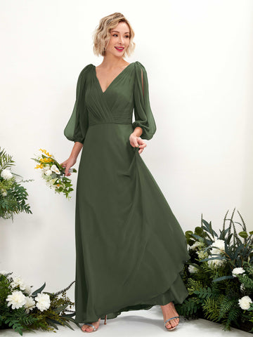 Carlyna Robe Trapèze Col V Encolure croisée Manches trois-quarts Longueur ras du sol Robes de demoiselle d'honneur Olive Martini #couleur_olive-martini