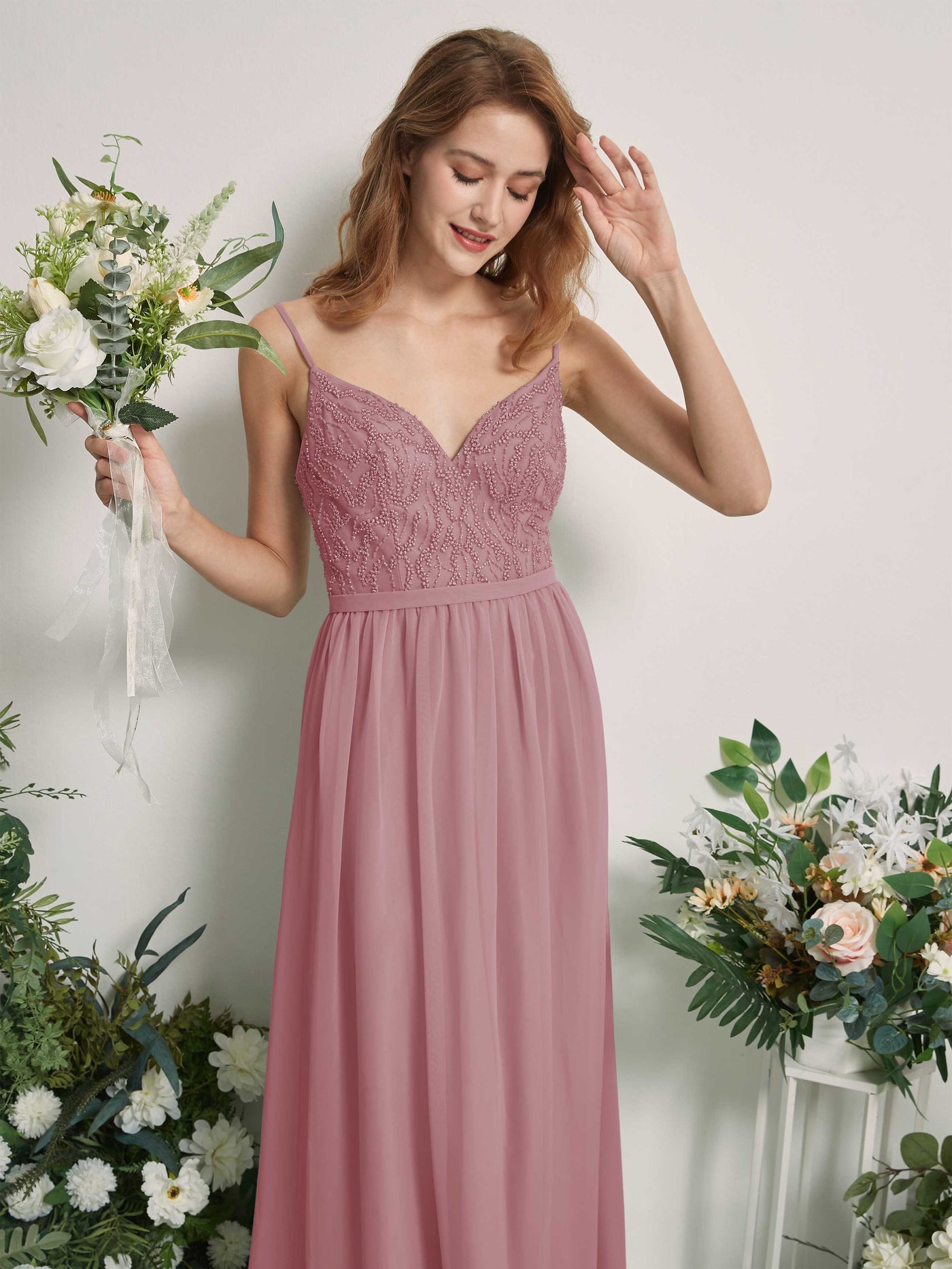 Carlyna Robe Trapèze Col V Longueur ras du sol Froncé Demoiselle d'honneur Mauve Vintage #couleur_mauve-vintage