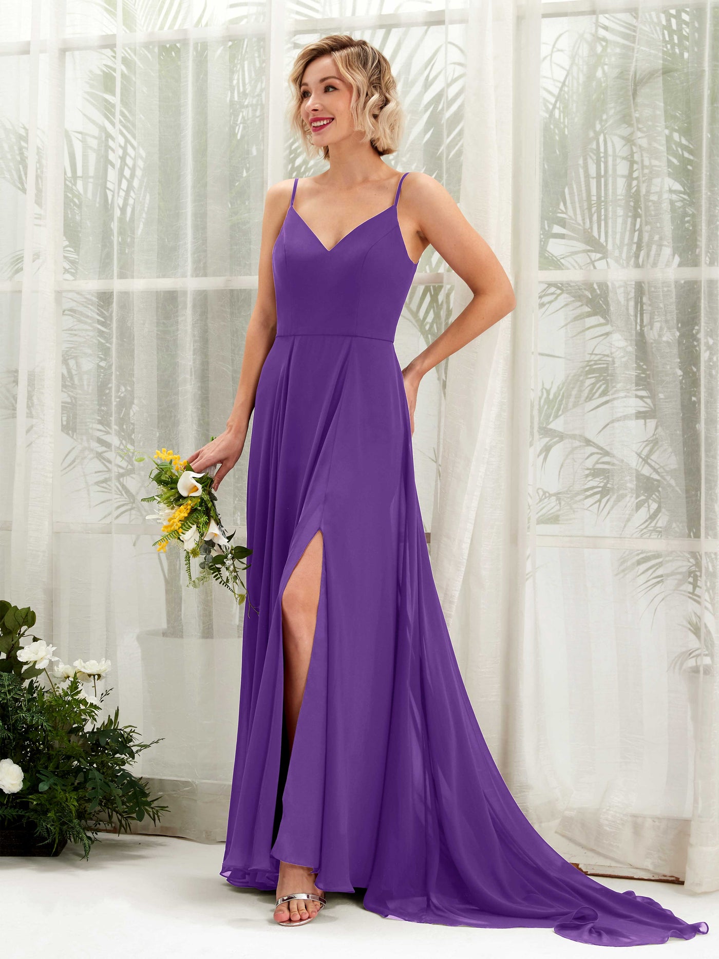Carlyna Robe trapèze col V longueur ras du sol mousseline demoiselle d'honneur Régence #couleur_r-gence