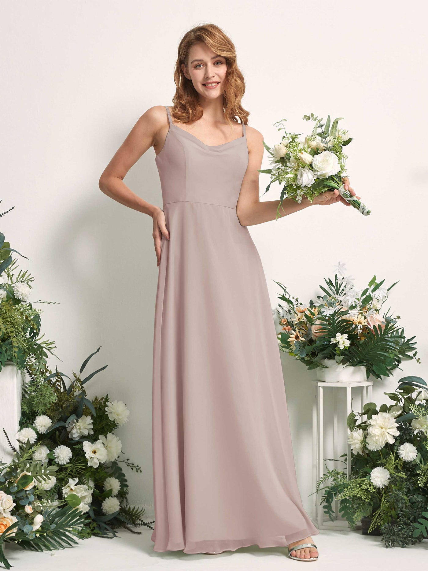Carlyna Robe trapèze col V longueur ras du sol mousseline demoiselle d'honneur Taupe #couleur_taupe