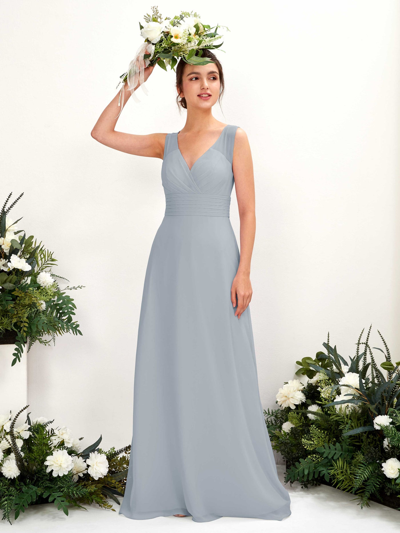 Carlyna Robe trapèze col V longueur ras du sol robe de demoiselle d'honneur Bleu Poussiéreux Amélioré #couleur_bleu-poussi-reux-am-lior