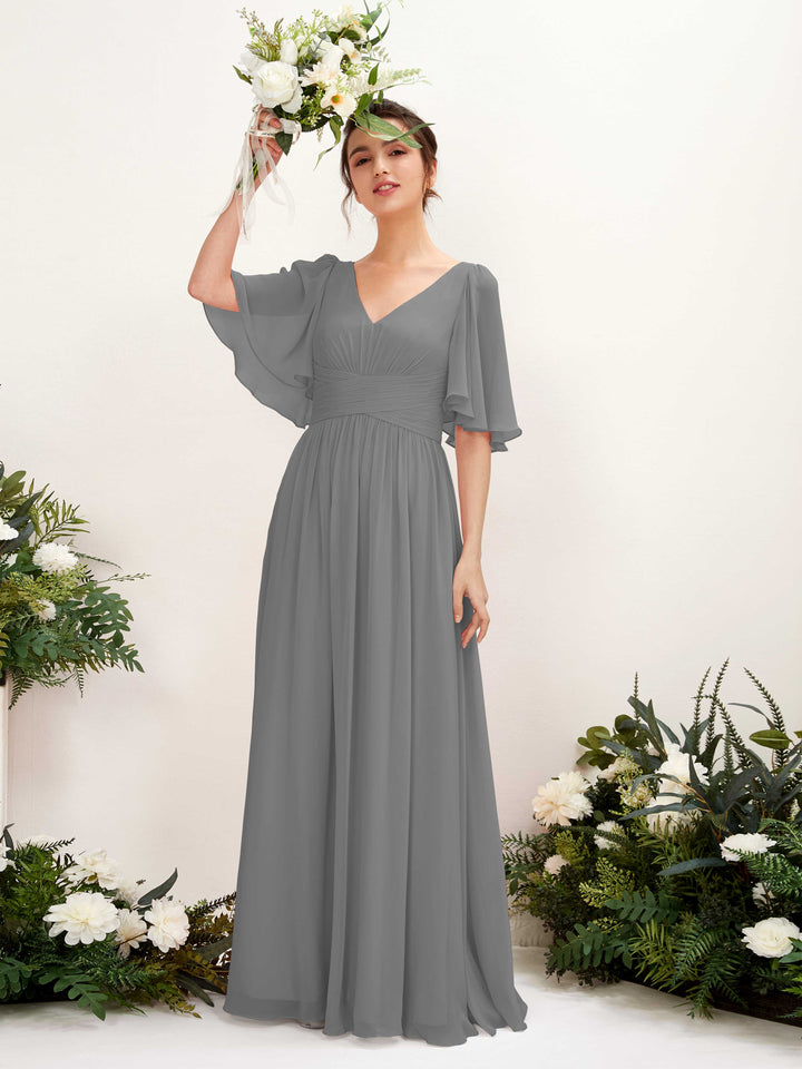 Carlyna Robe trapèze col V manches courtes longueur ras du sol en mousseline Gris Acier 