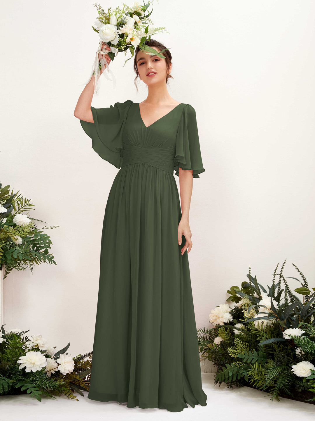 Carlyna Robe trapèze col V manches courtes longueur ras du sol en mousseline Olive Martini 