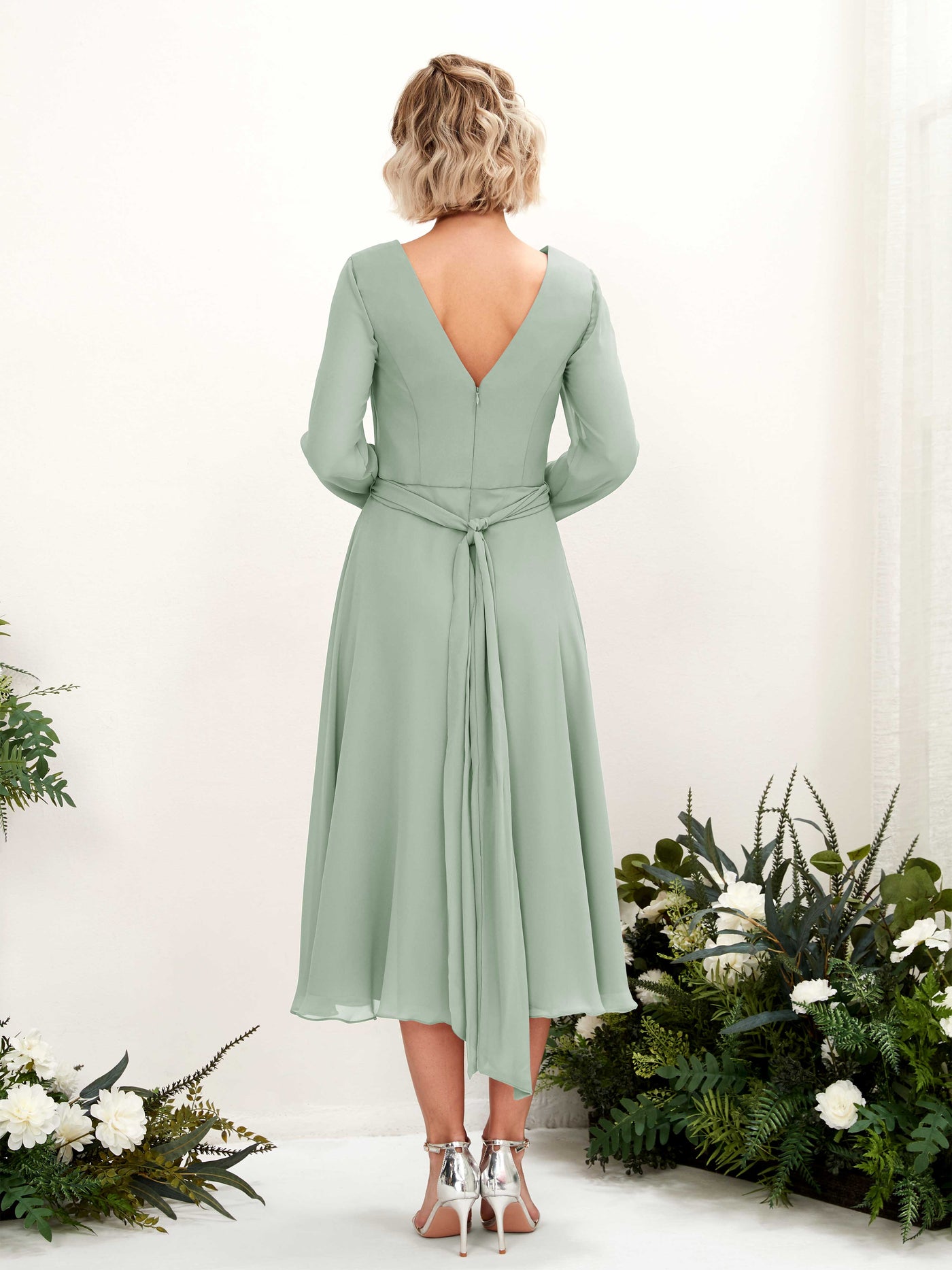 Carlyna Robe trapèze Col V Manches longues Longueur mollet Robe de demoiselle d'honneur Vert Sauge Foncé #couleur_vert-sauge-fonc