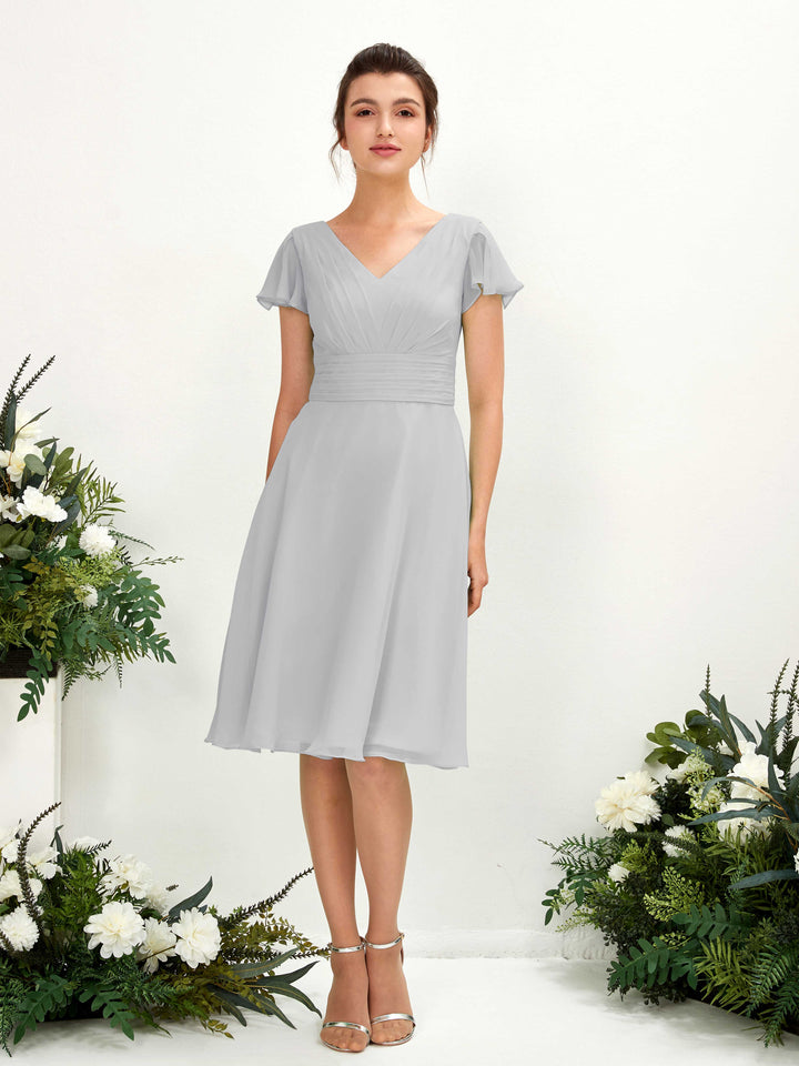 Carlyna Robe trapèze col V manches papillon longueur genou mousseline Argent 