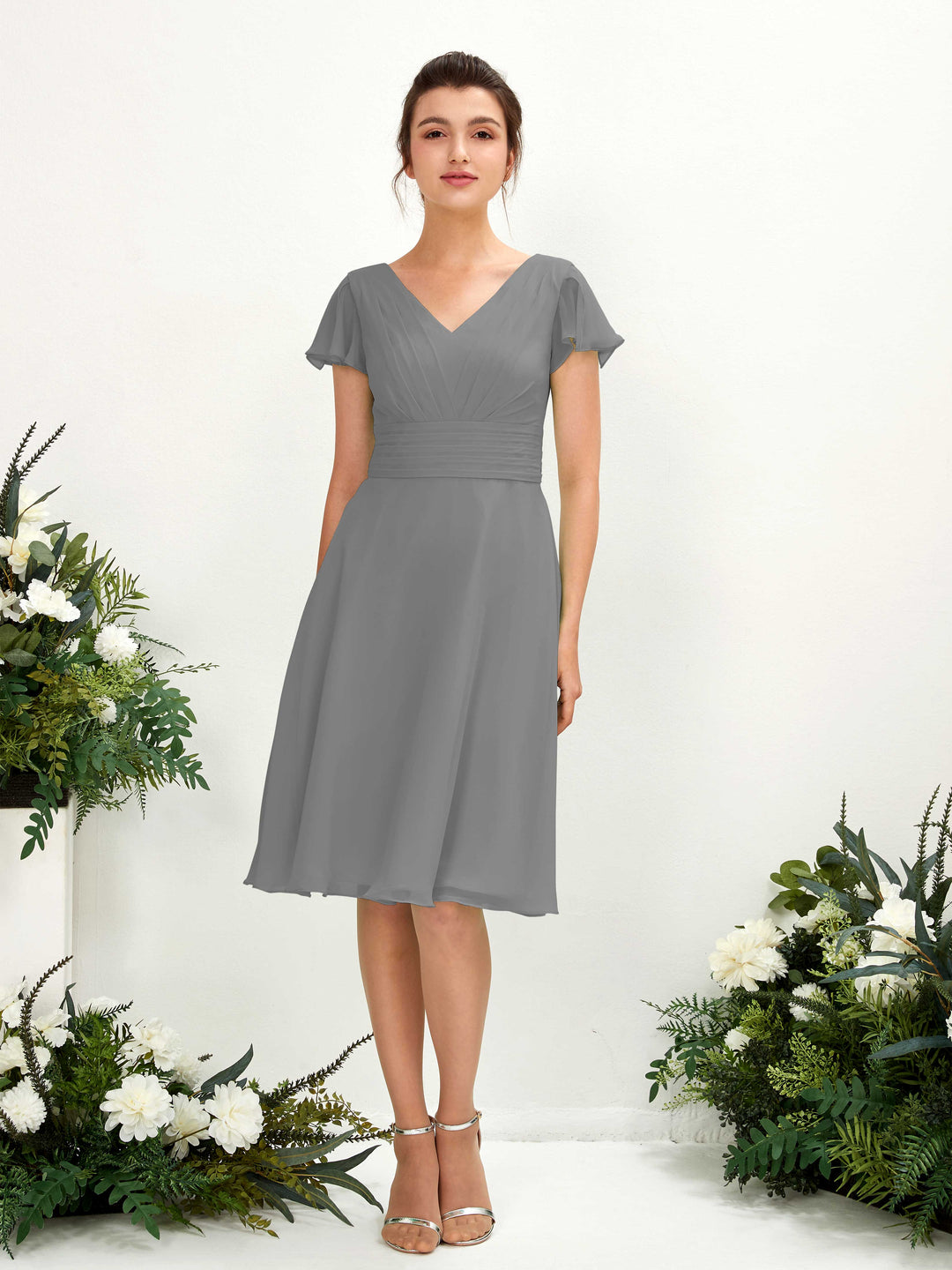 Carlyna Robe trapèze col V manches papillon longueur genou mousseline Gris Acier 