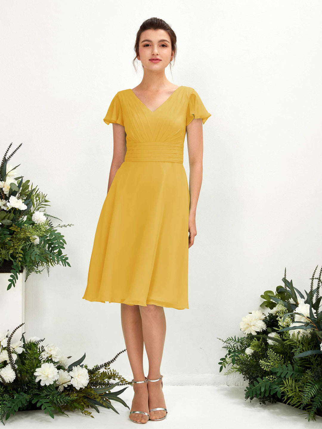 Carlyna Robe trapèze col V manches papillon longueur genou mousseline Jaune Moutard 