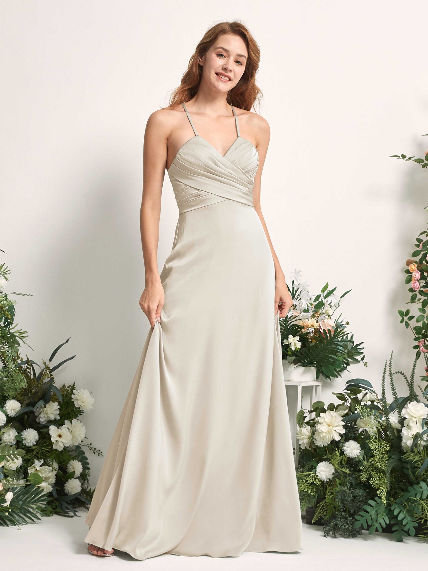 Carlyna Robe trapèze col V satin demoiselle d'honneur Champagne #couleur_champagne