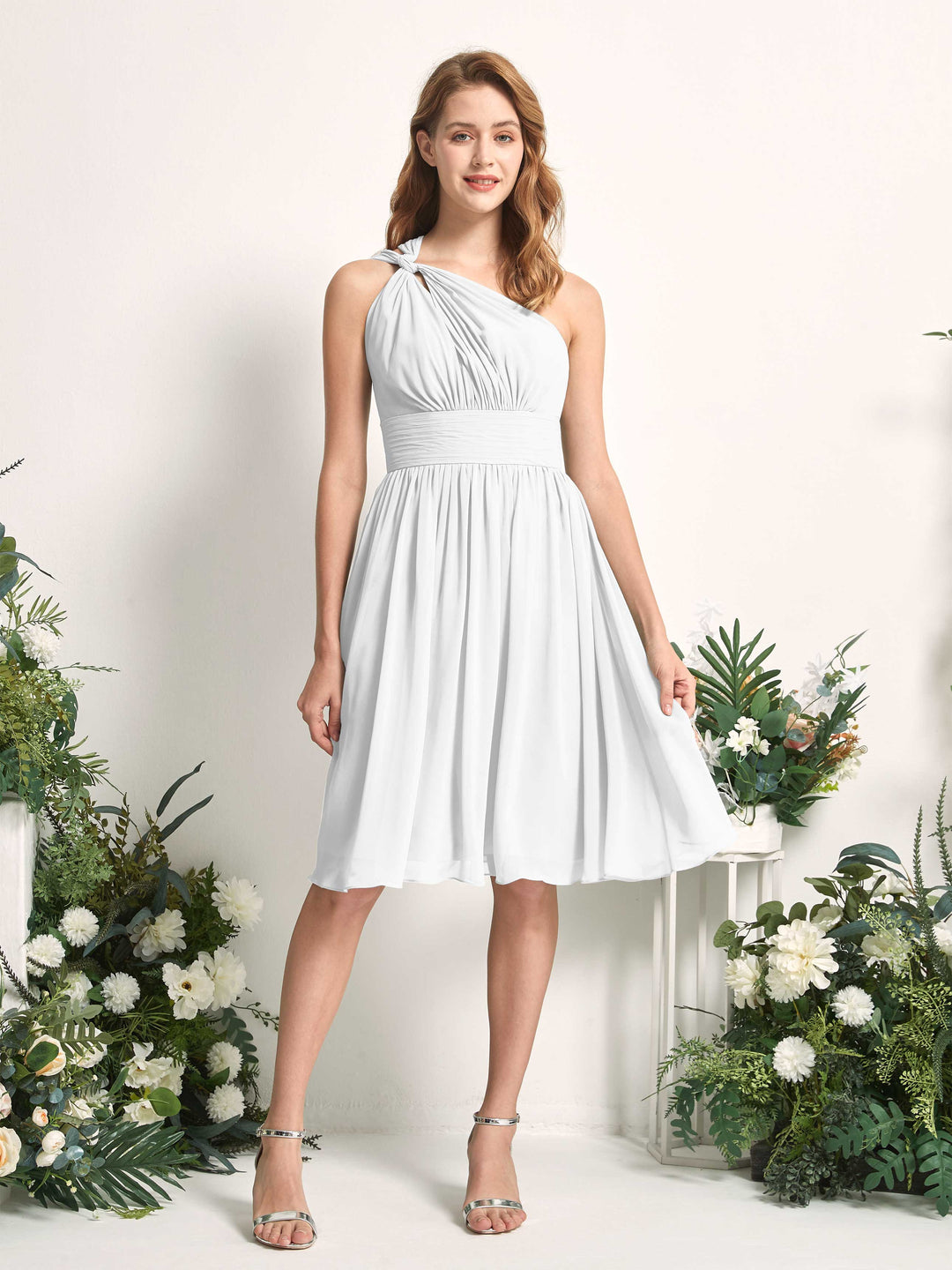 Carlyna Robe trapèze décolleté asymétrique longueur genou froncée en mousseline demoiselle d&