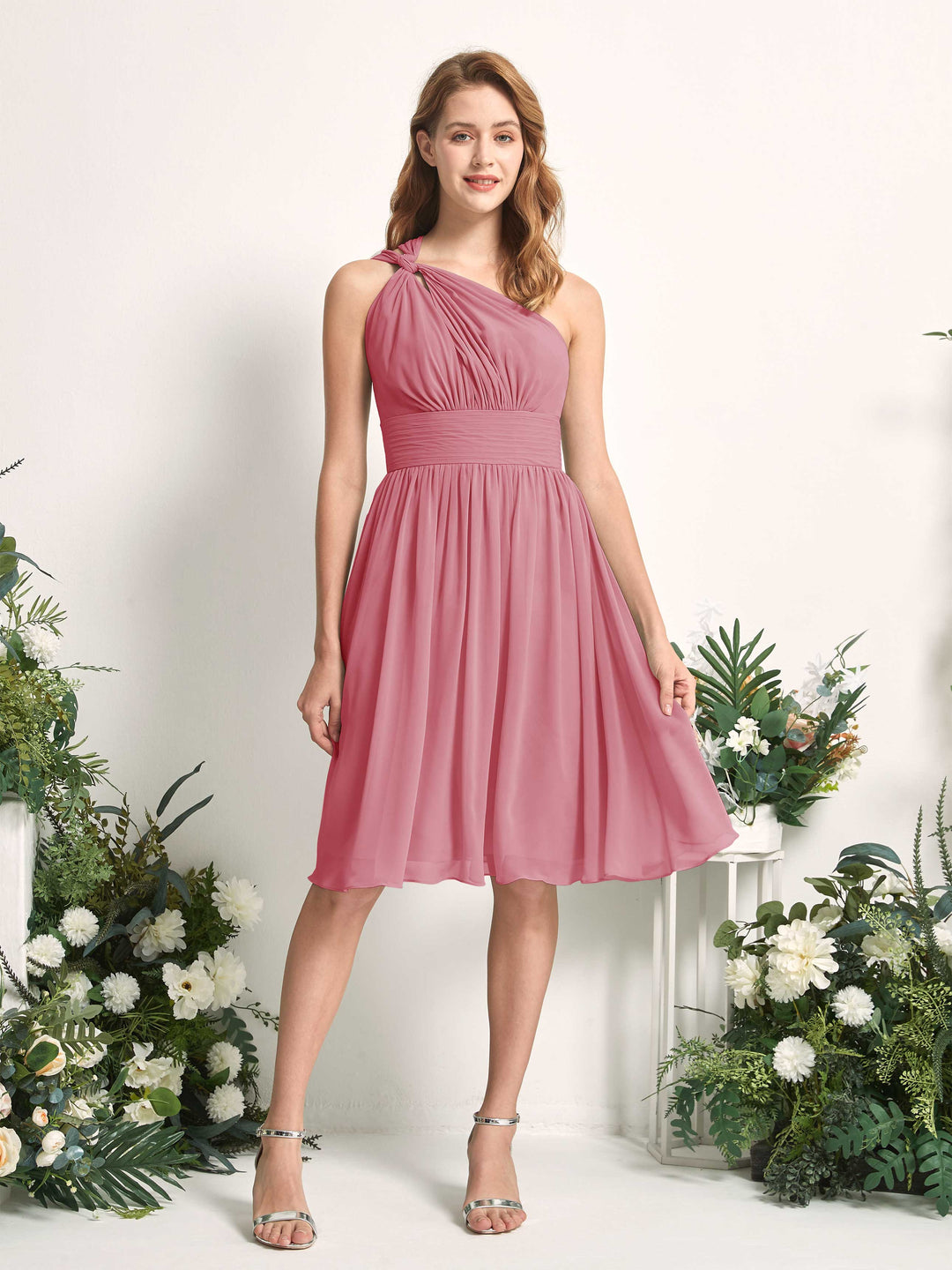 Carlyna Robe trapèze décolleté asymétrique longueur genou froncée en mousseline demoiselle d&