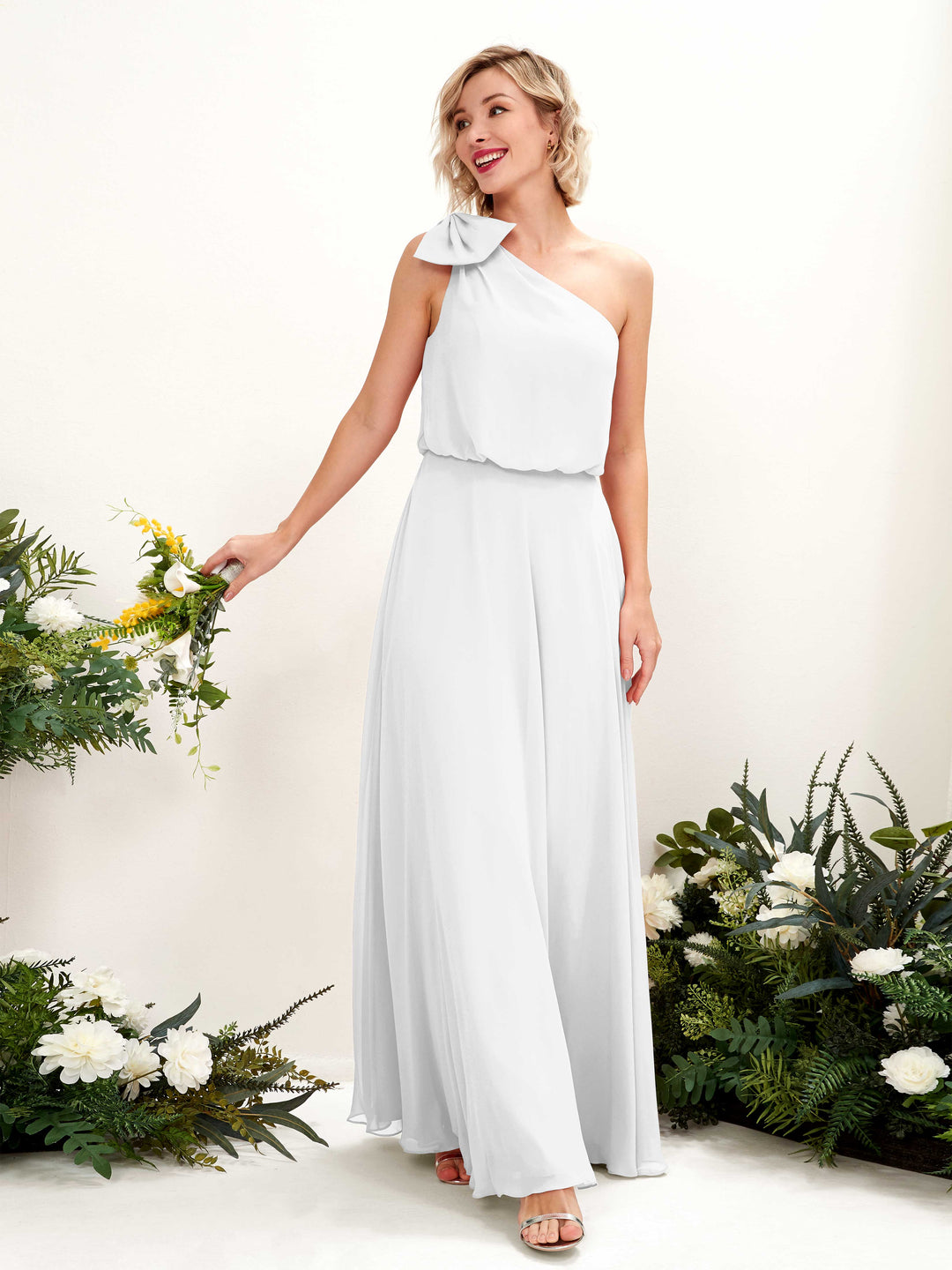 Carlyna Robe trapèze décolleté asymétrique longueur ras du sol demoiselle d&