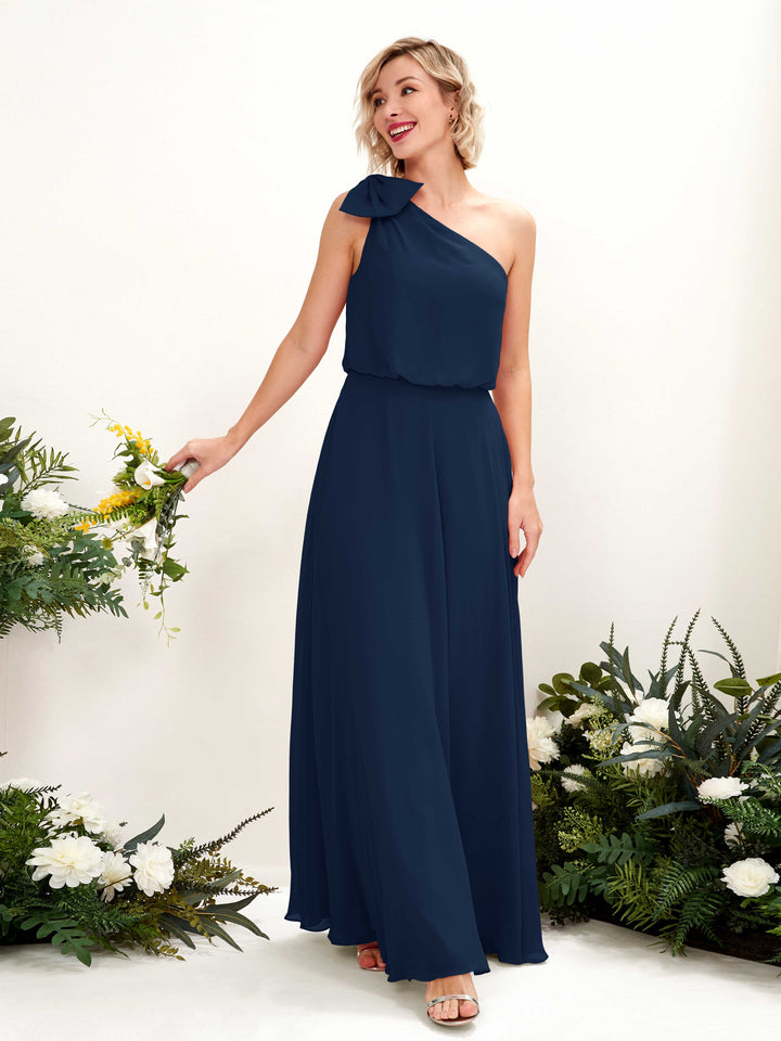 Carlyna Robe trapèze décolleté asymétrique longueur ras du sol demoiselle d&