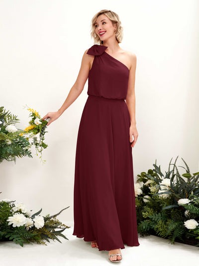 Carlyna Robe trapèze décolleté asymétrique longueur ras du sol demoiselle d'honneur Bordeaux #couleur_bordeaux