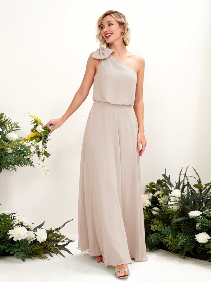 Carlyna Robe trapèze décolleté asymétrique longueur ras du sol demoiselle d&