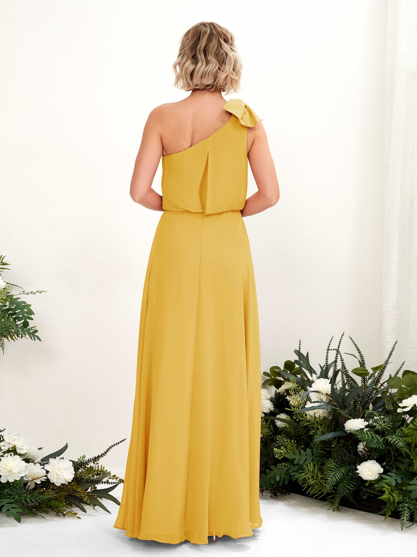 Carlyna Robe trapèze décolleté asymétrique longueur ras du sol demoiselle d'honneur Jaune Moutard #couleur_jaune-moutard