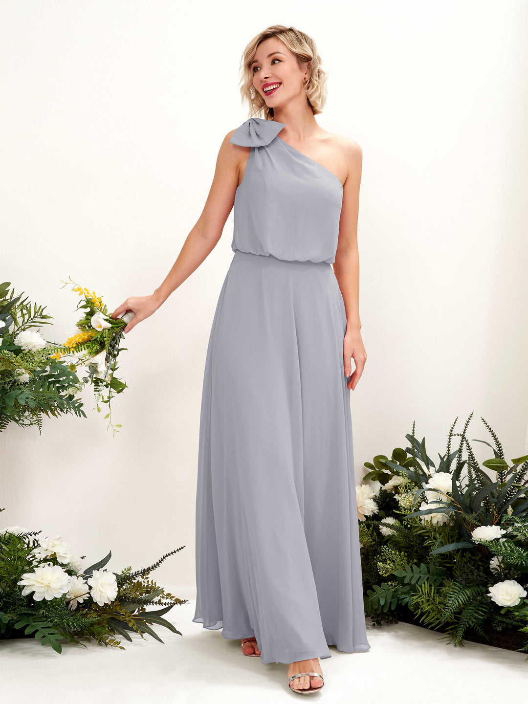 Carlyna Robe trapèze décolleté asymétrique longueur ras du sol demoiselle d&
