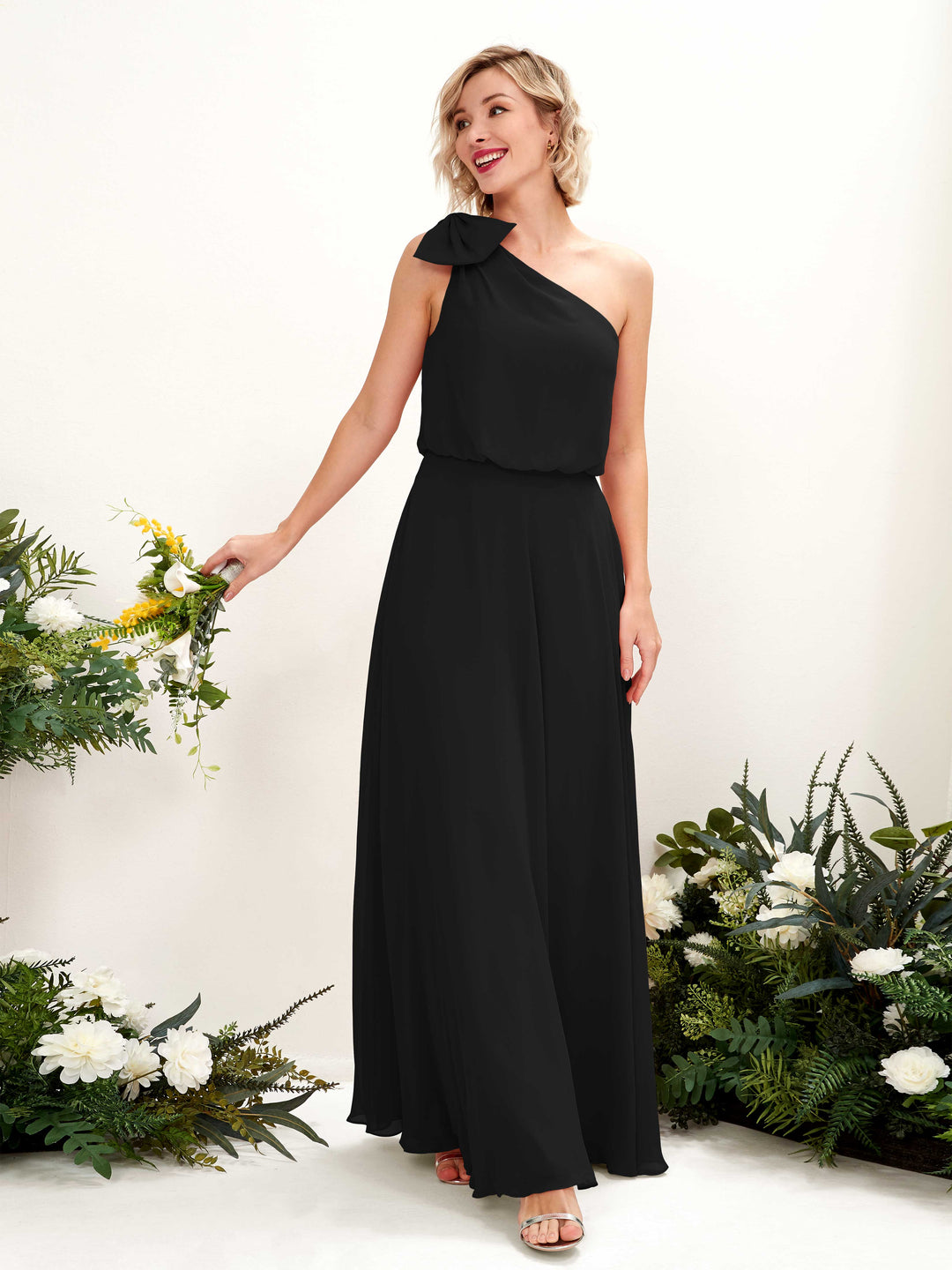 Carlyna Robe trapèze décolleté asymétrique longueur ras du sol demoiselle d&