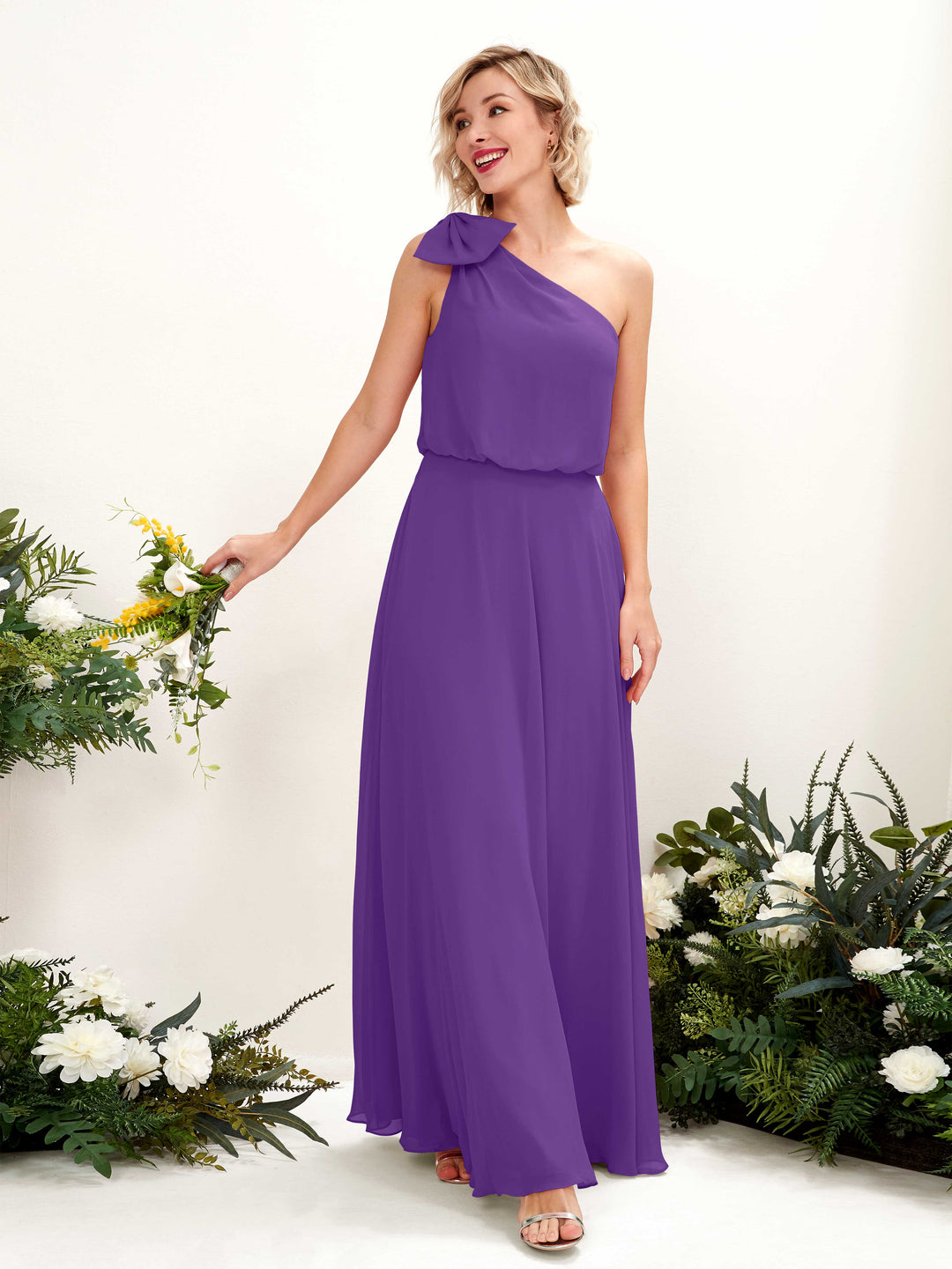 Carlyna Robe trapèze décolleté asymétrique longueur ras du sol demoiselle d&