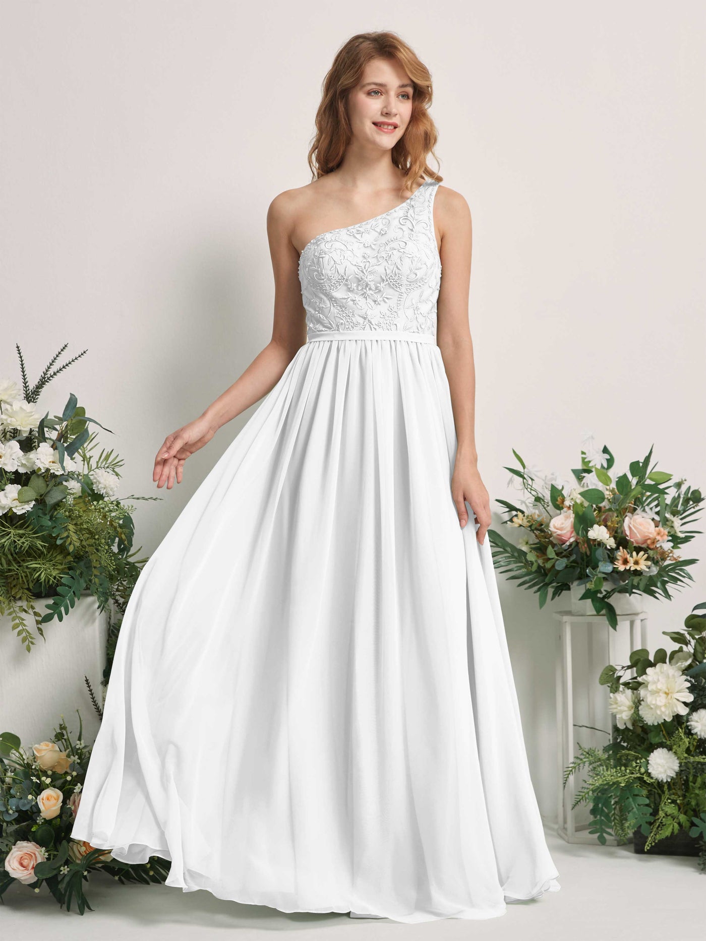 Carlyna Robe trapèze Décolleté asymétrique Longueur ras du sol Mousseline demoiselle d'honneur Blanc #couleur_blanc