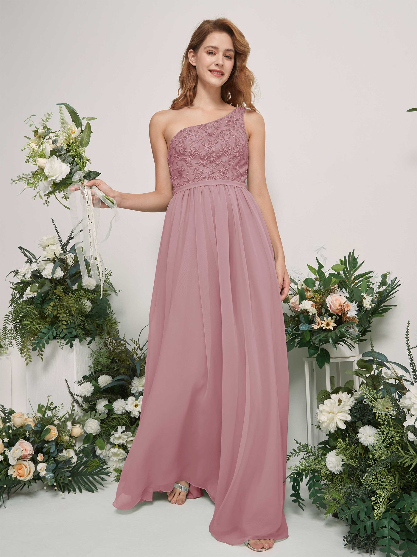Carlyna Robe trapèze Décolleté asymétrique Longueur ras du sol Mousseline demoiselle d'honneur Mauve Vintage #couleur_mauve-vintage