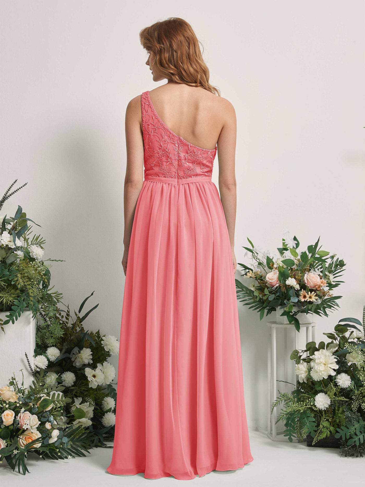 Carlyna Robe trapèze Décolleté asymétrique Longueur ras du sol Mousseline demoiselle d'honneur Rose Corail #couleur_rose-corail