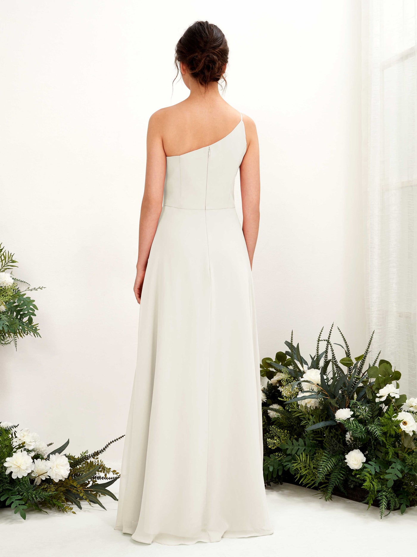 Carlyna Robe trapèze décolleté asymétrique mousseline longueur ras du sol Robes de demoiselle d'honneur Ivoire #couleur_ivoire