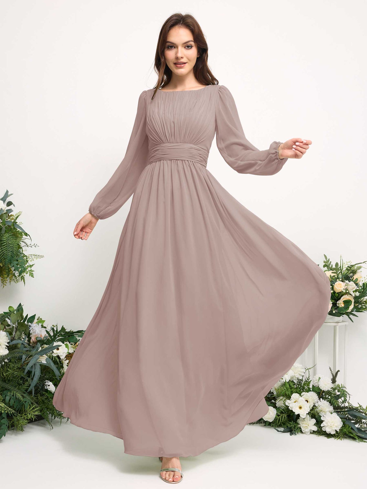 Carlyna Robe trapèze en mousseline avec encolure bateau manches longues pour demoiselle d'honneur Taupe #couleur_taupe