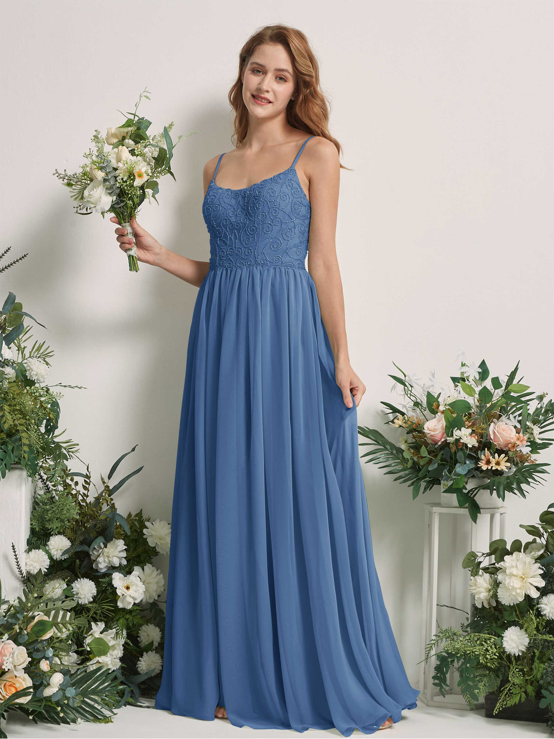 Carlyna Robe trapèze encolure dégagée longueur ras du sol mousseline demoiselle d&
