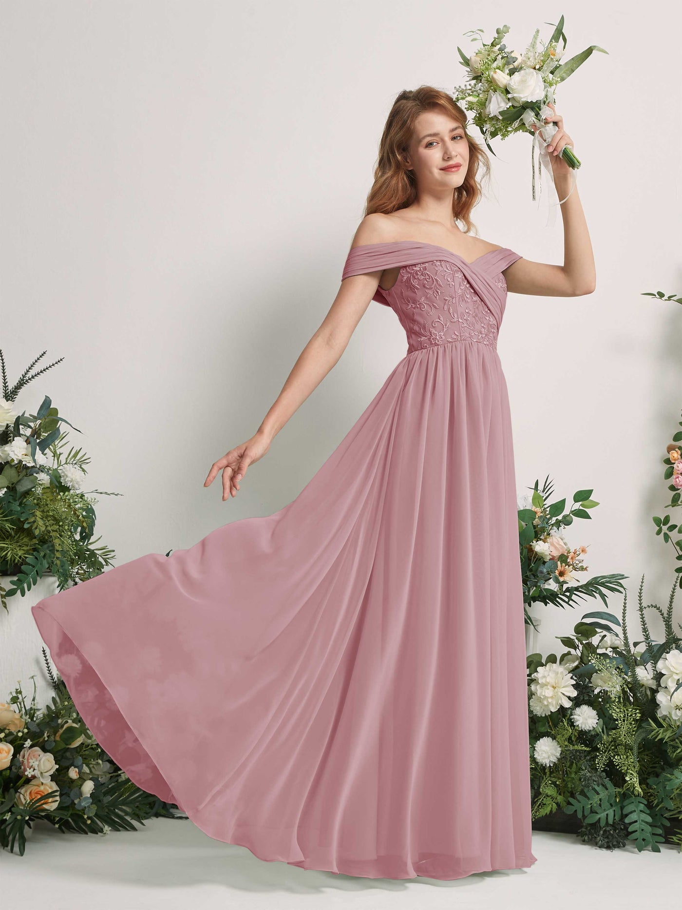 Carlyna Robe Trapèze Épaule Dénudée Longueur Ras du Sol Brodée Robes de Demoiselle d'honneur Mauve Vintage #couleur_mauve-vintage