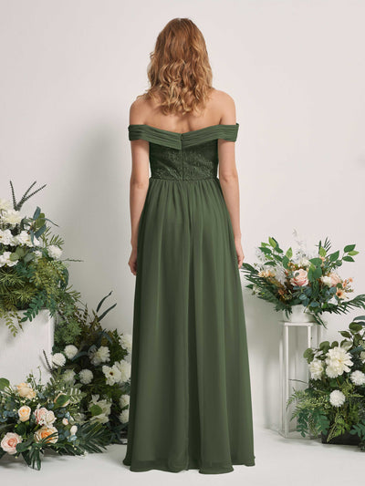 Carlyna Robe Trapèze Épaule Dénudée Longueur Ras du Sol Brodée Robes de Demoiselle d'honneur Olive Martini #couleur_olive-martini