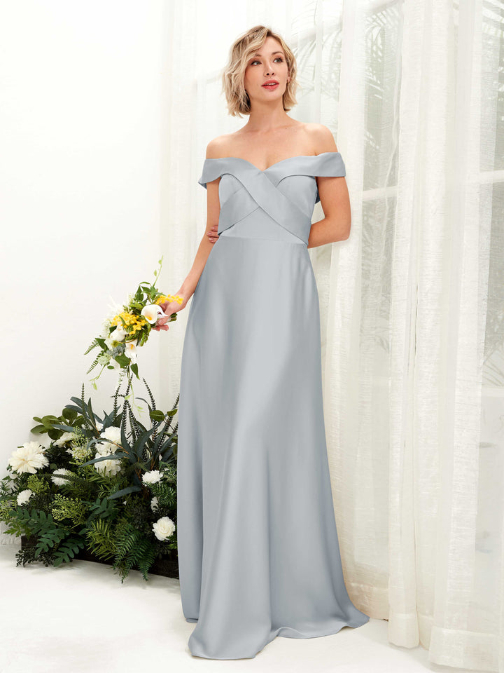 Carlyna Robe trapèze Épaule Dénudée longueur ras du sol en satin Bleu Bébé 