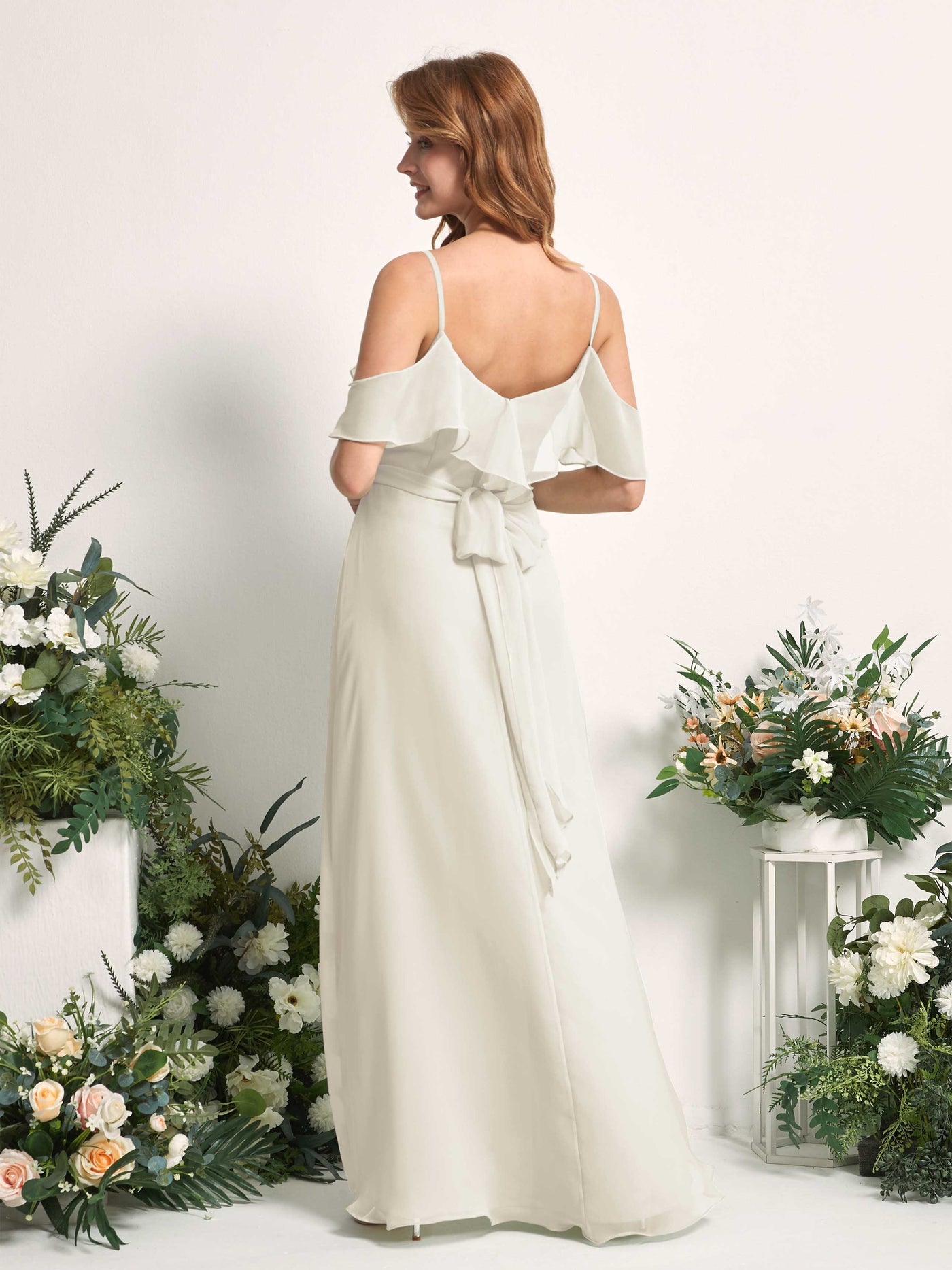 Carlyna Robe Trapèze Épaule Dénudée Longueur ras du sol Mousseline Demoiselle d'honneur Ivoire #couleur_ivoire