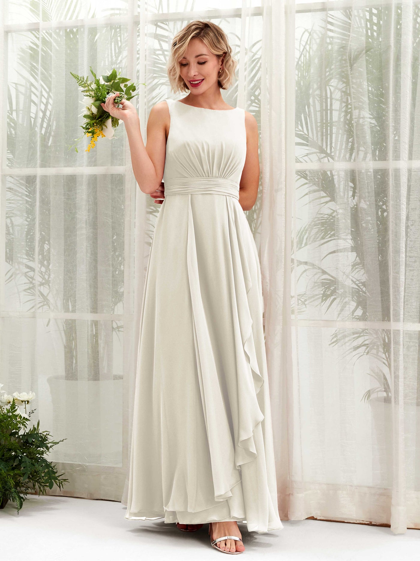 Carlyna Robe trapèze longueur ras du sol encolure bateau demoiselle d'honneur Ivoire #couleur_ivoire