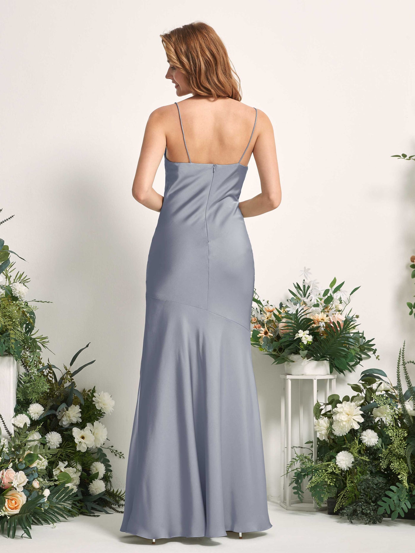 Carlyna Sirène col bénitier longueur ras du sol fente sur la jambe satin robes de demoiselle d'honneur Bleu Poussiéreux #couleur_bleu-poussi-reux
