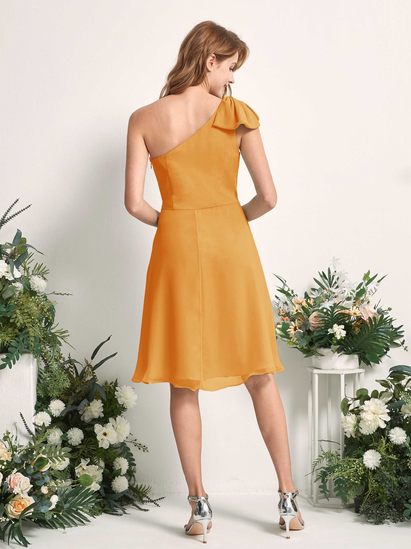 Carlyna Trapèze Décolleté Asymétrique Patineuse Robes de demoiselle d'honneur Mangue #couleur_mangue