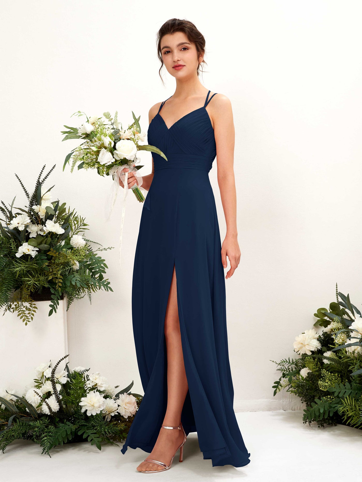 Carlyna Trapèze Longueur ras du sol Col V Licou Robes de demoiselle d'honneur Bleu Marine #couleur_bleu-marine