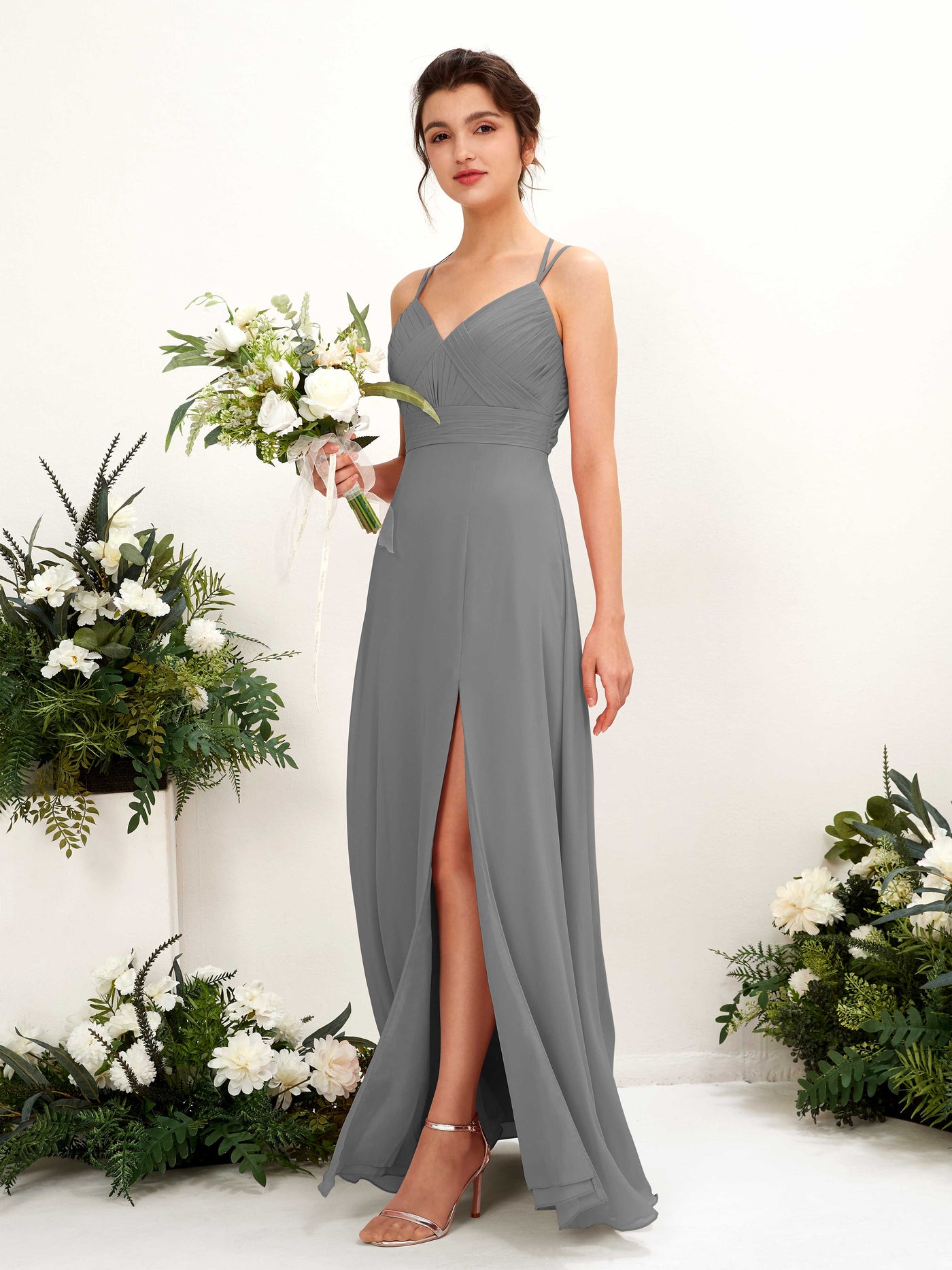Carlyna Trapèze Longueur ras du sol Col V Licou Robes de demoiselle d'honneur Gris Acier #couleur_gris-acier